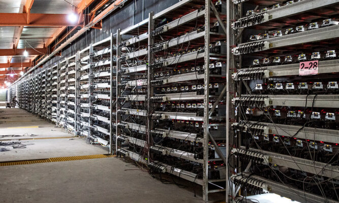 ăn cắp điện để đào Bitcoin